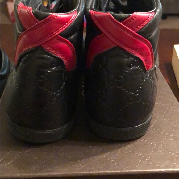 Men’s Gucci sneakers size 6 Gucci fits men’s 8 - Picture 3 of 4